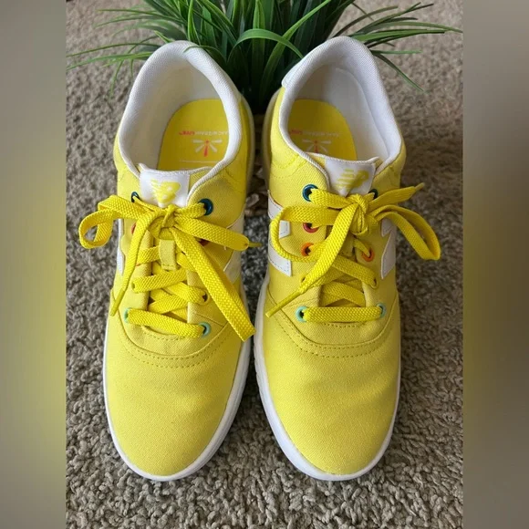 New Balance x Isaac Mizrahi Yellow Canvas Sneakers Women's Size 8.5 Rare - Picture 5 of 9